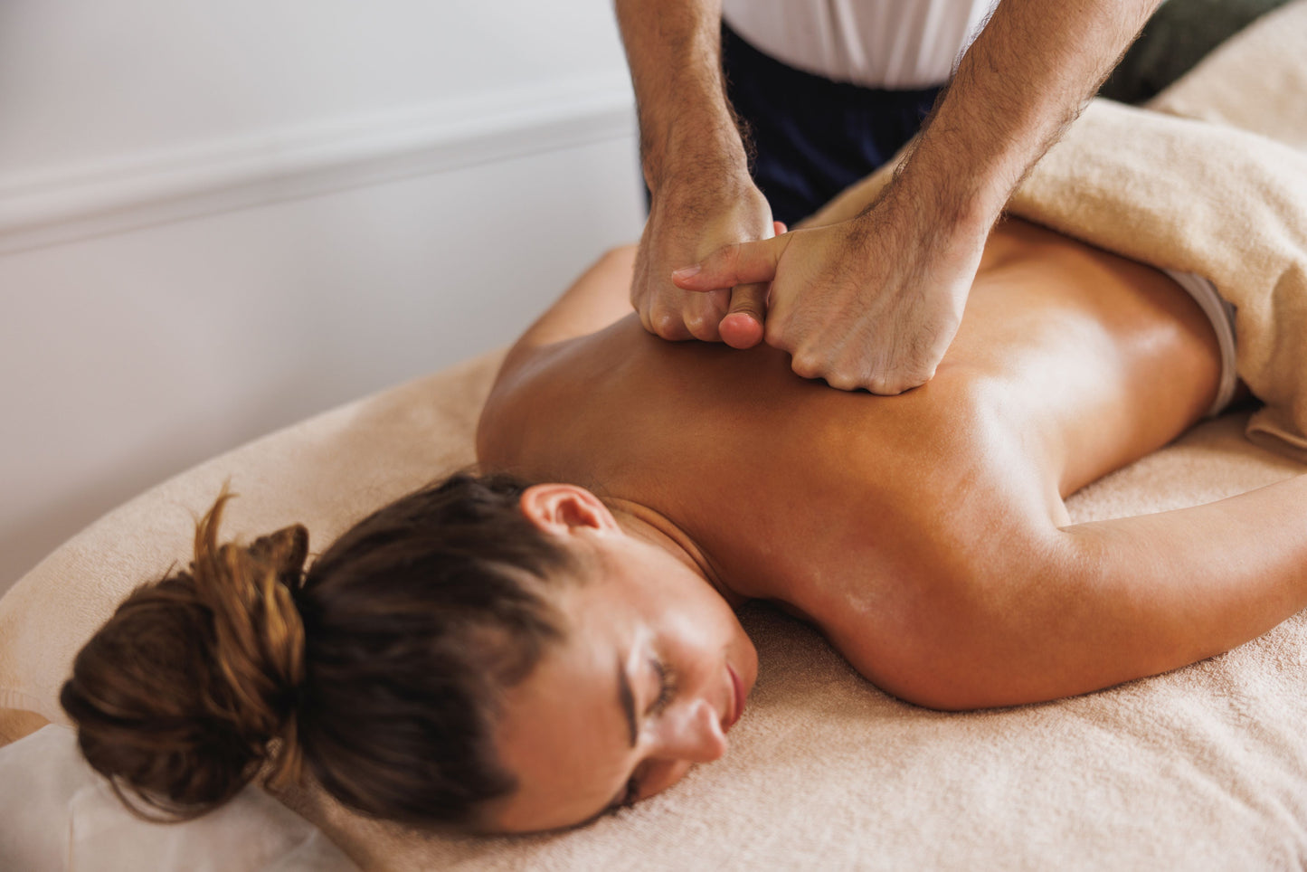 Skin Zing (Infrared Sauna & 60min Aroma Massage)